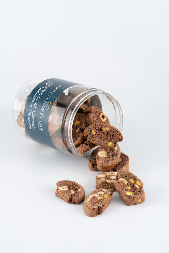 Cantucci al Cacao con Nocciole e Pistacchi