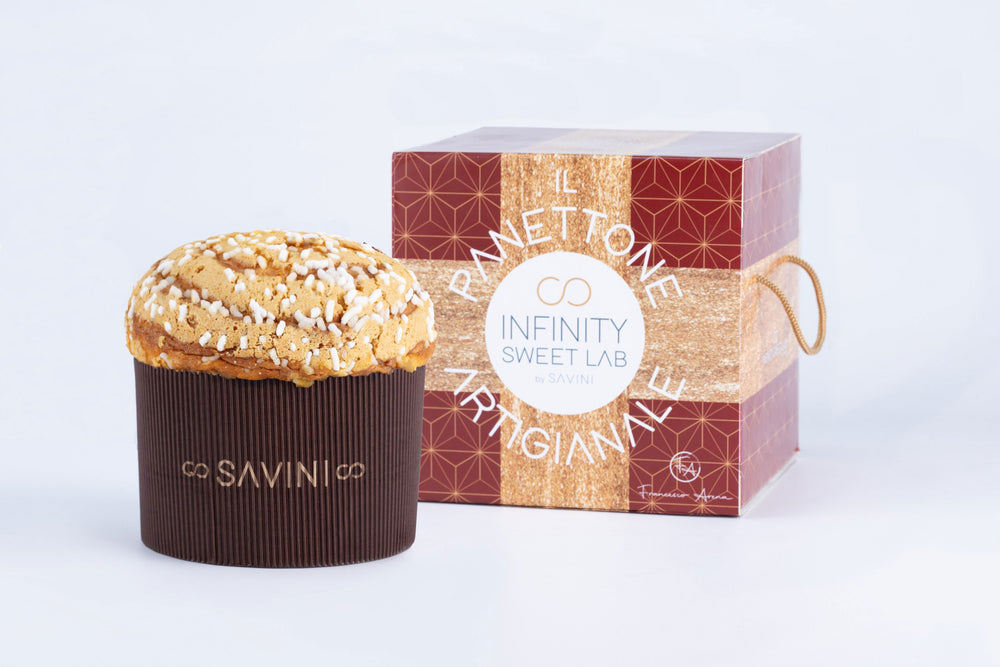 Panettone Artigianale Pesche Candite, Zafferano e Cioccolato Bianco 750gr